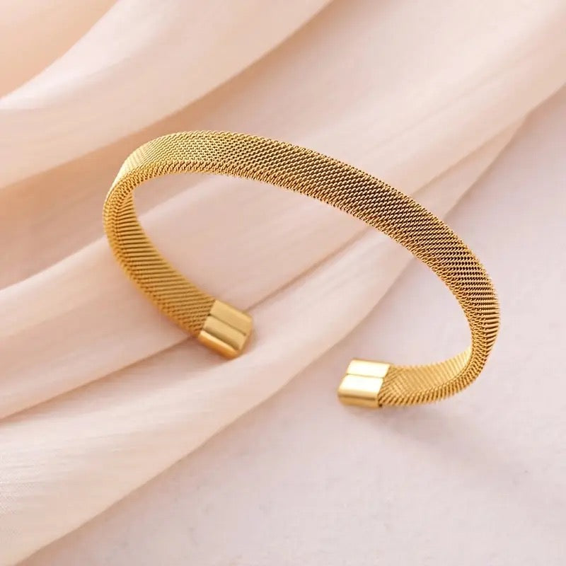Elastic Mesh Cuff