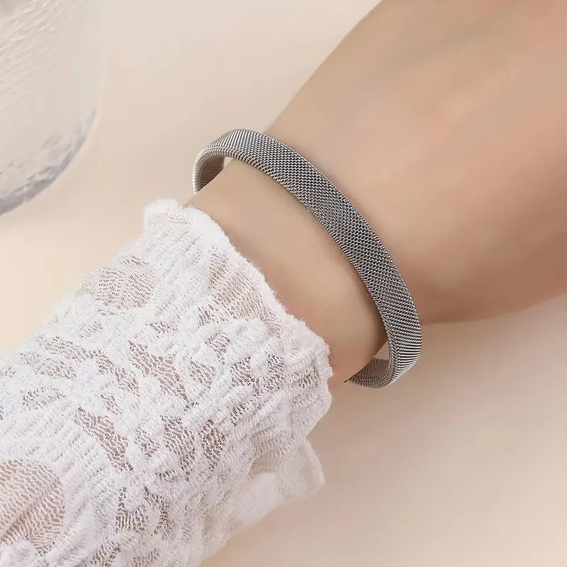 Elastic Mesh Cuff