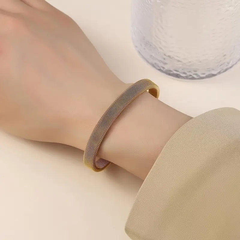 Elastic Mesh Cuff